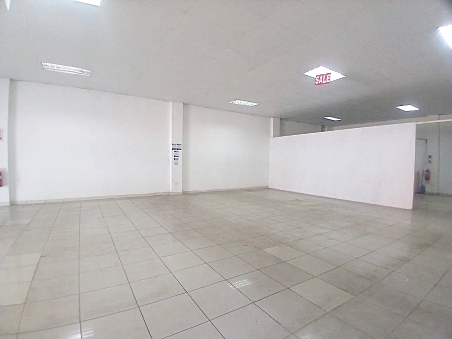 To Let Commercial Property for Rent in Lower Bo-dorp North West